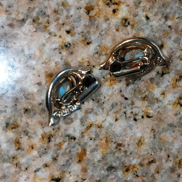 Vintage Sarah Coventry Earrings Faux Turquoise Pea - Picture 4 of 13